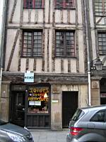 Paris, Rue Francois Miron, Maisons medievales (3)